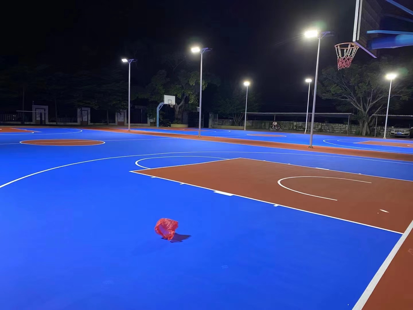 篮球场